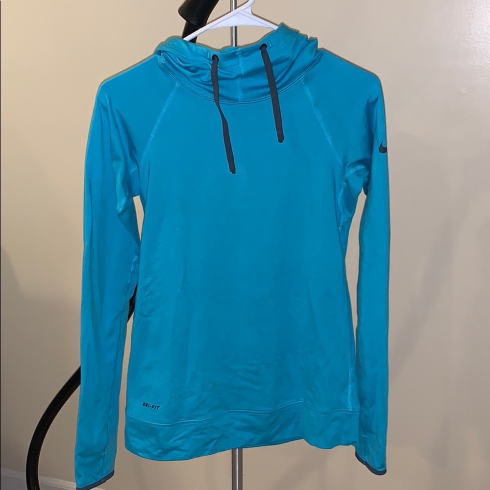 Nike pullover size XS